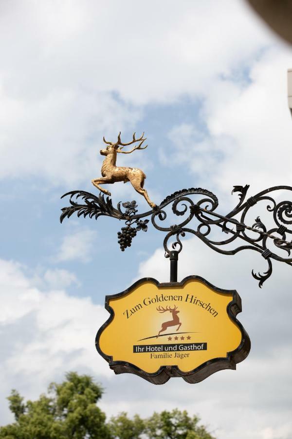 Hotel Zum Goldenen Hirschen ไฟรชตัดท์ ภายนอก รูปภาพ